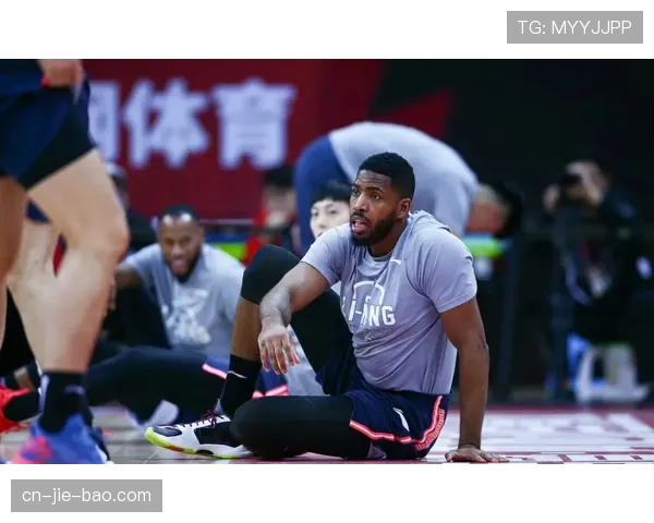 朗斯三名球员确认伤停，格拉蒂特和安东尼奥缺阵